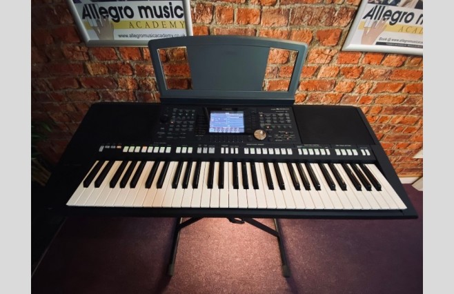 Used Yamaha PSR-S950 Keyboard - Image 1